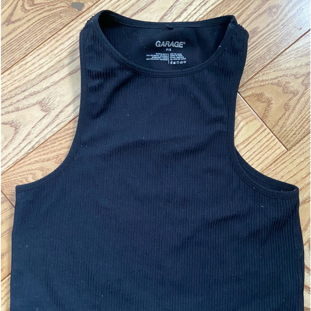 Garage small crop top
